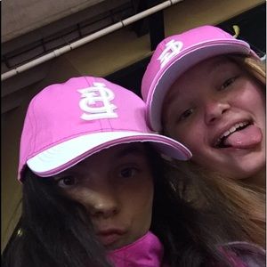 Meet your Posher, Olivia